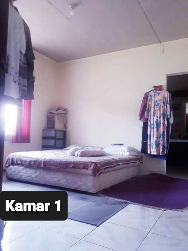 rumah hook luas tanah 875m2 di komplek arco sawangan