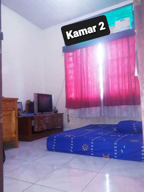 rumah hook luas tanah 875m2 di komplek arco sawangan