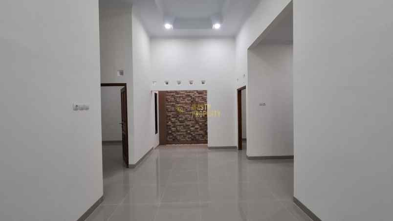 rumah idaman siap huni 700jt di purwomartani shm