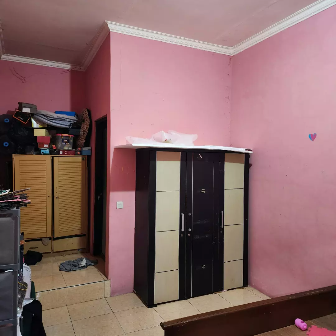 rumah induk dan kosan 8 kamar