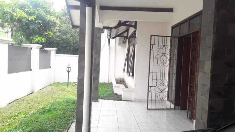 rumah istimewa di gempolsari bandung kulon