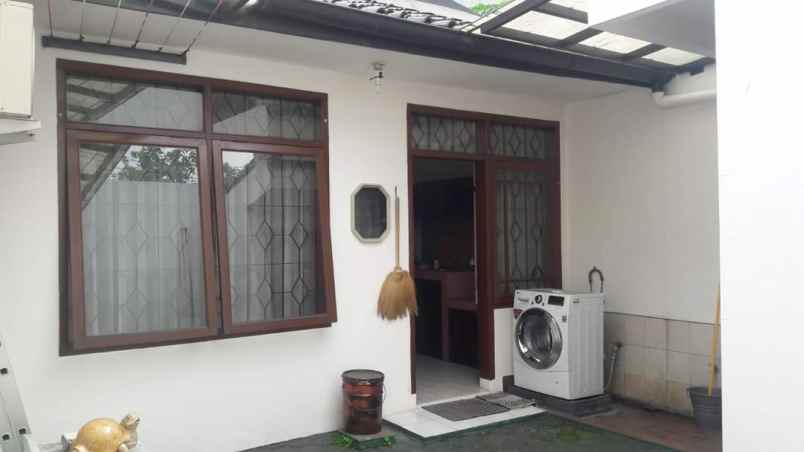 rumah istimewa di gempolsari bandung kulon