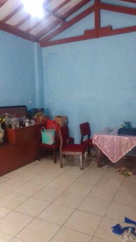 rumah jl raya cibening kel