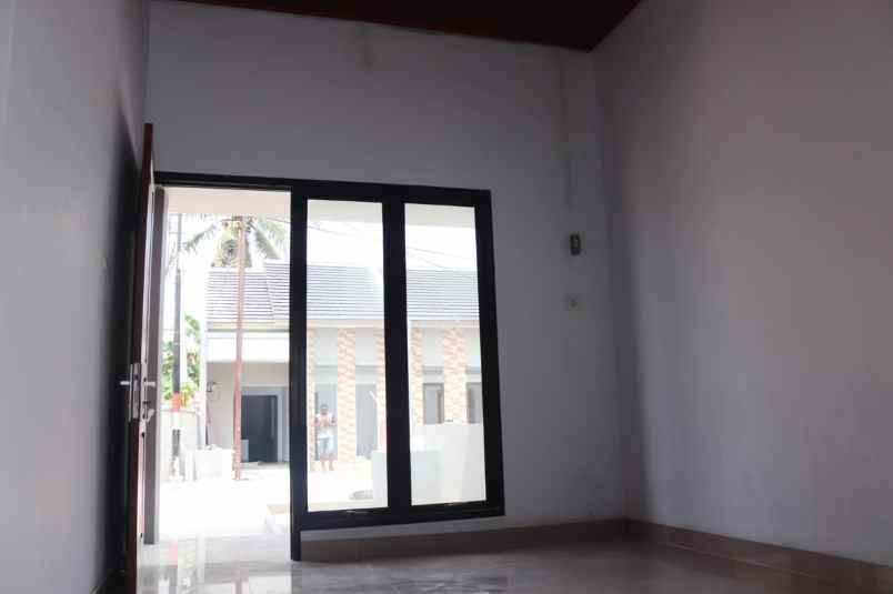 rumah jl setu cibening