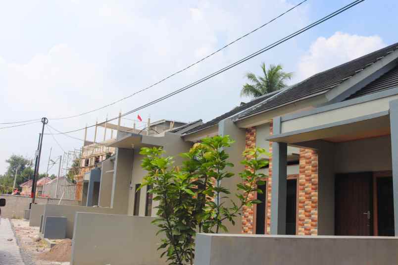 rumah jl setu cibening