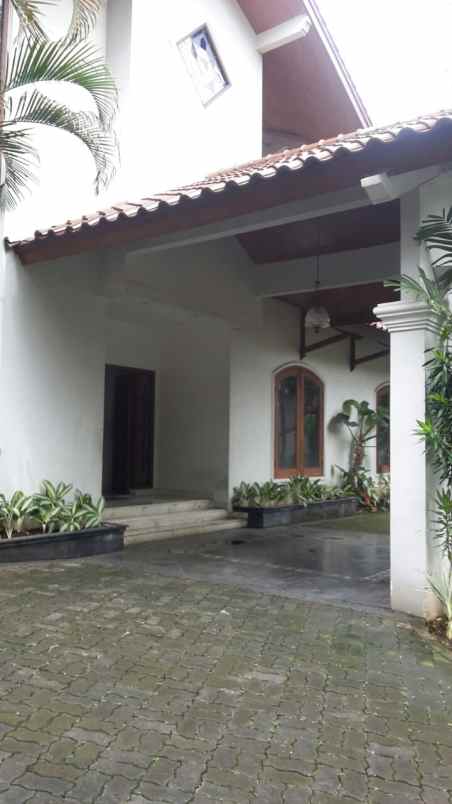 rumah jln metro pondok indah