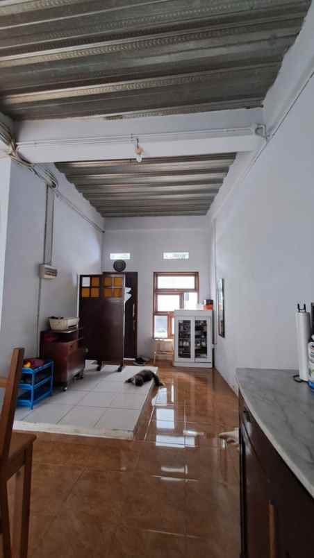 rumah kos 2 lantai lokasi strategis bonus rumah