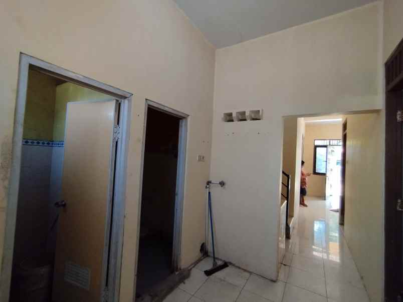 rumah kost strategis dekat rsud dr moewardi solo