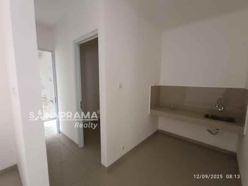 rumah luas 2 lantai di graha cinere depok bisa kpr rn