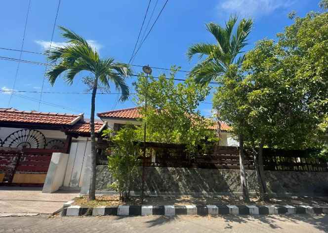 rumah manyar kartika row jalan 3 mobil