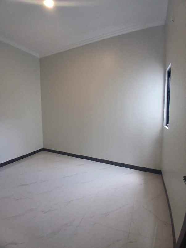 rumah mewah 2 lantai murah siap huni dikalimulya depok