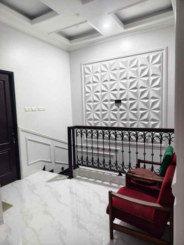 rumah mewah 2 lt kalimulya depok