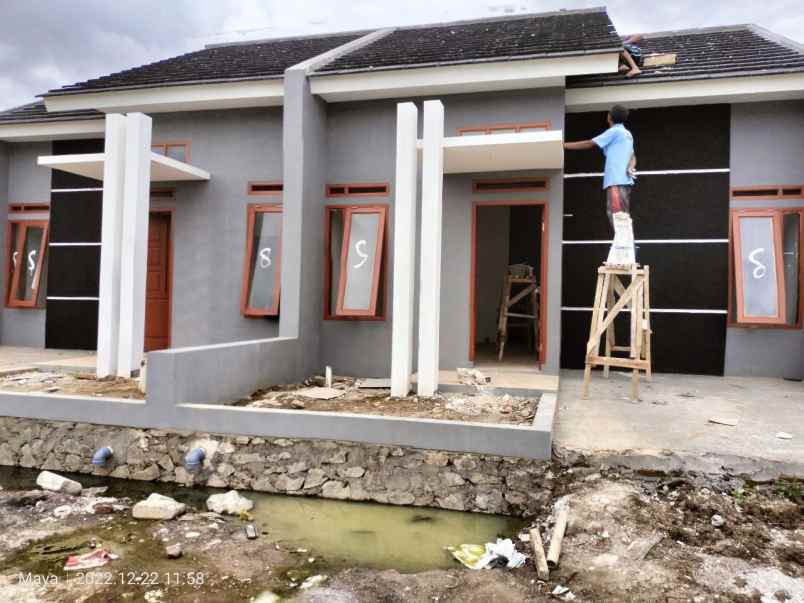 rumah mewah minimalis di cluster sukamukti islamic