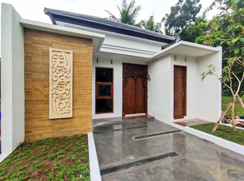 rumah mewah modern ndalem hinggil