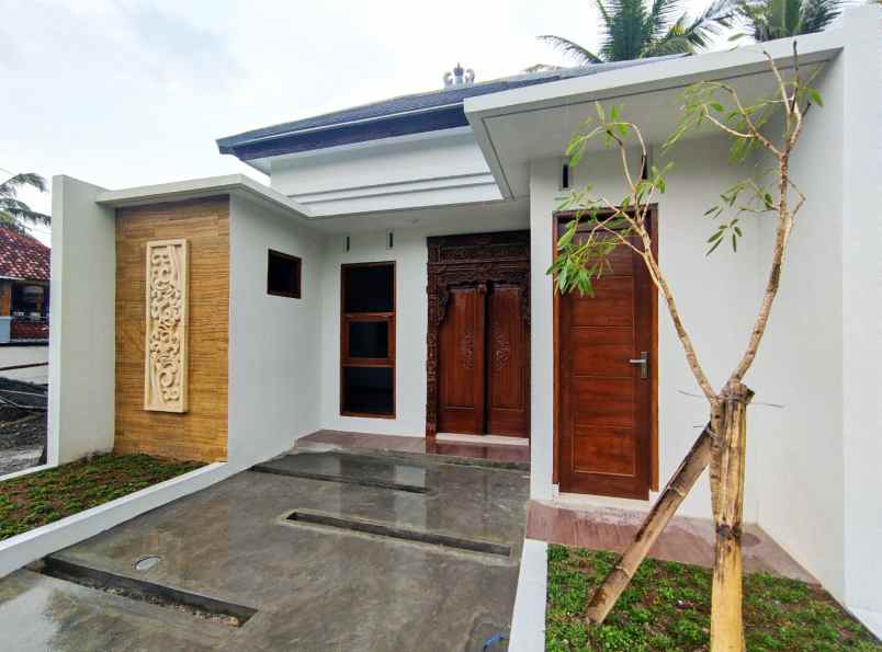 rumah mewah modern ndalem hinggil