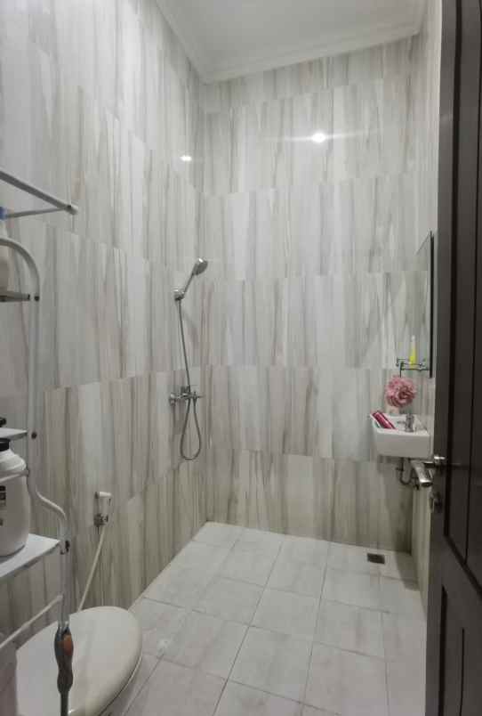 rumah mewah murah di banjar wijaya tangerang