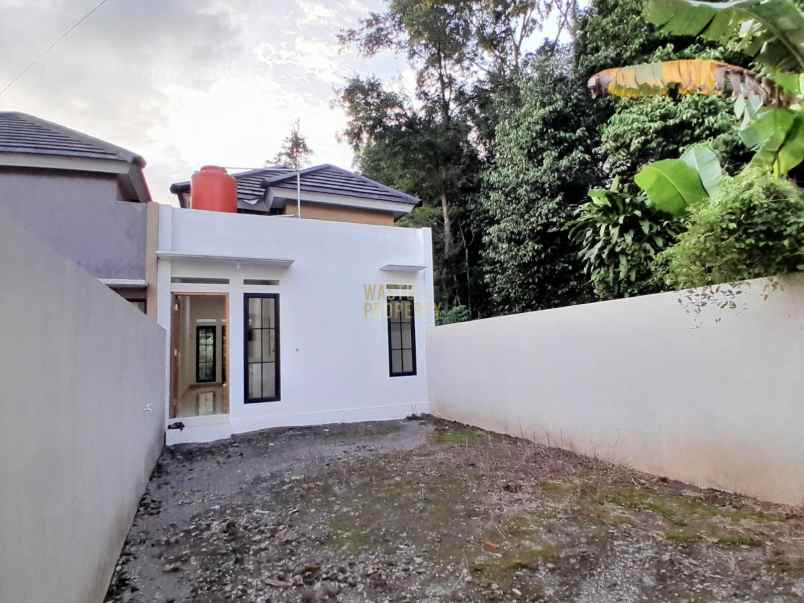 rumah minimalis dekat kampus uii dan sekolah al azhar