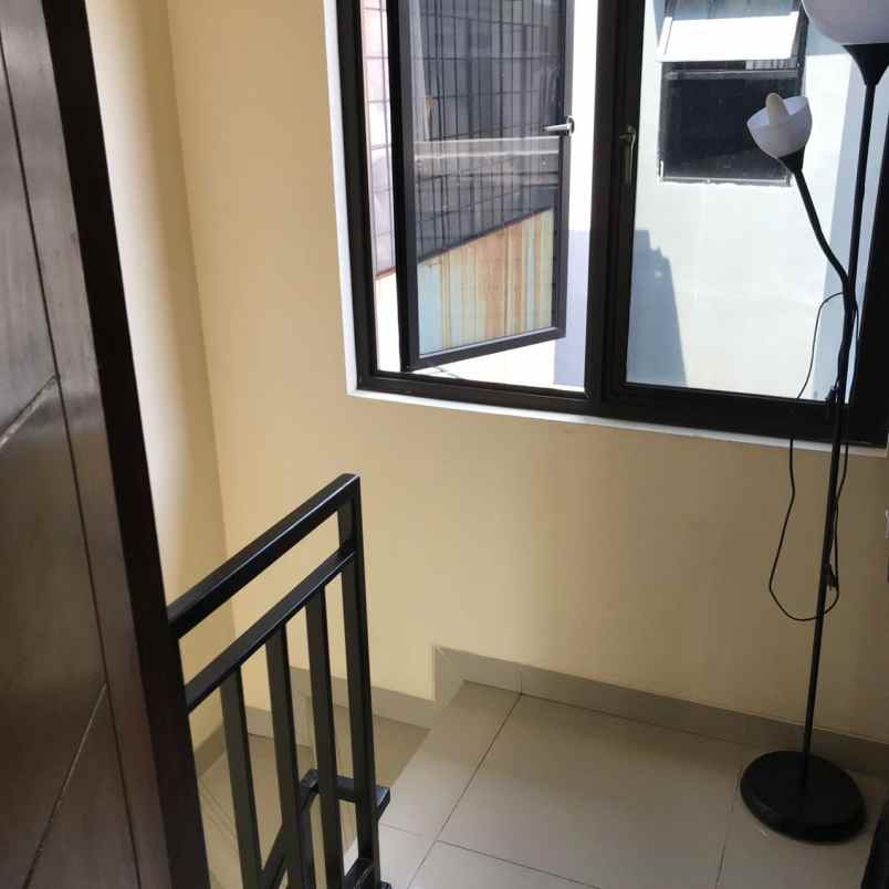 rumah minimalis siap huni di area ciater bsd