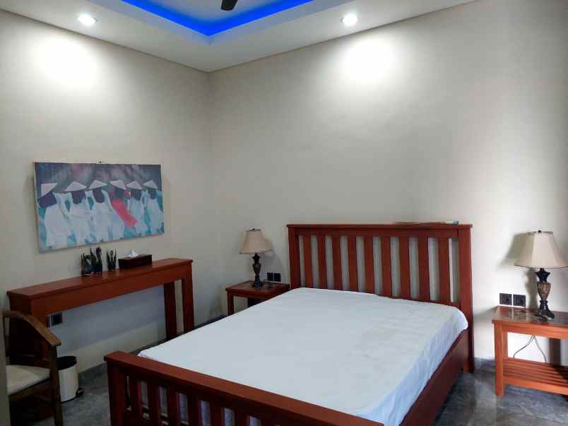 rumah minimalist modern di canggu utara bali