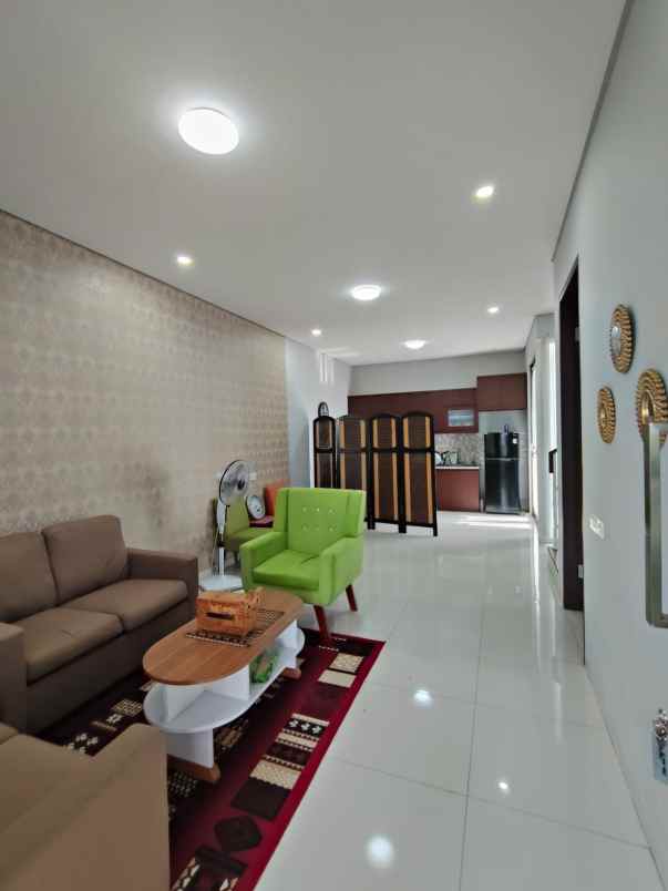 rumah nyaman luas modern strategis di sawojajar malang