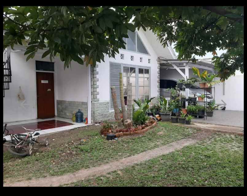 rumah plus paviliun full furnished di sukaati bandung
