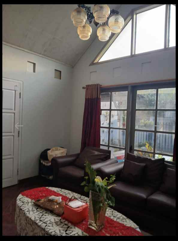 rumah plus paviliun full furnished di sukaati bandung