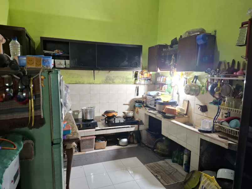 rumah pojok di griya mangli indah jember