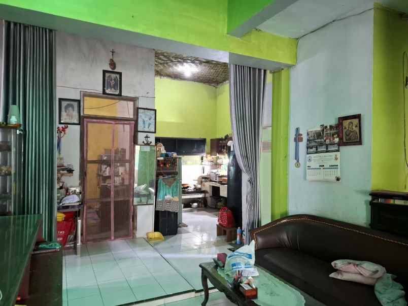 rumah pojok di griya mangli indah jember