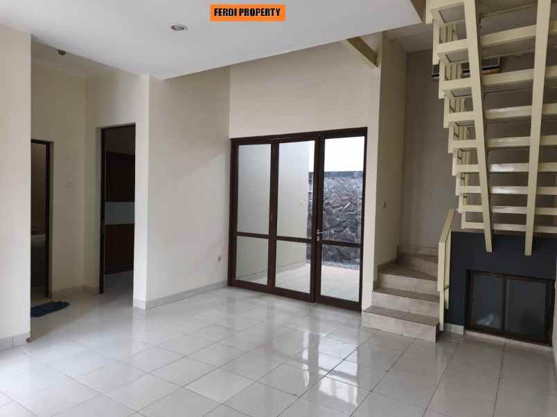 rumah rapi siap huni legenda wisata cibubur