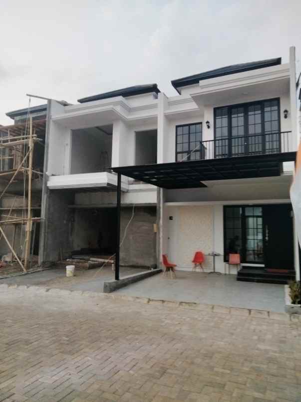 rumah ready daerah bintaro dekat pintu tol