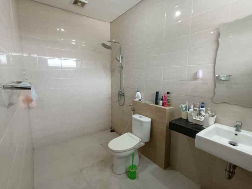 rumah sarijadi dekat kampus maranatha dan tol pasteur