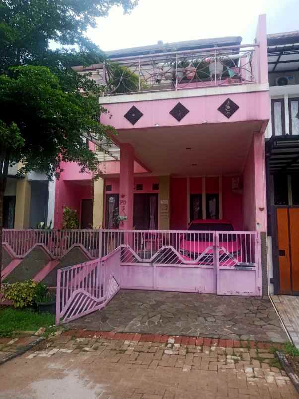 rumah second 2 lantai strategis di pancoran mas depok