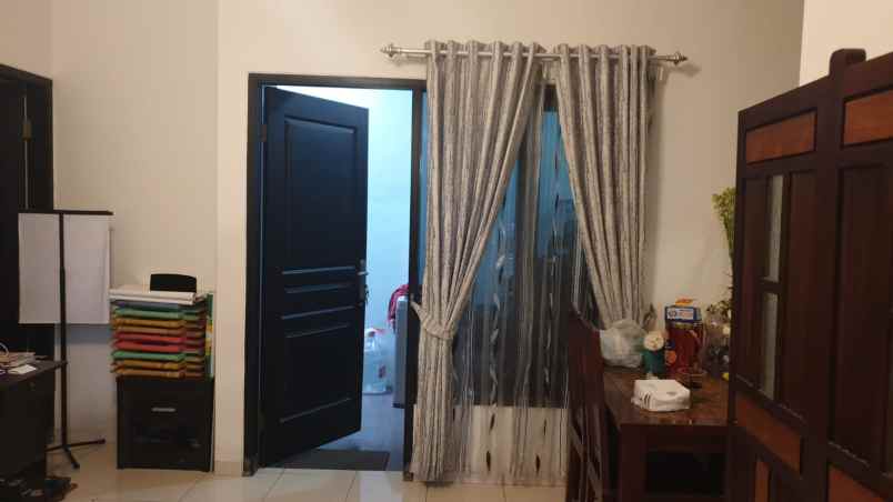 rumah second harga dibawah 2 m