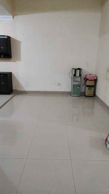 rumah semi furnished di pusat kota jambi