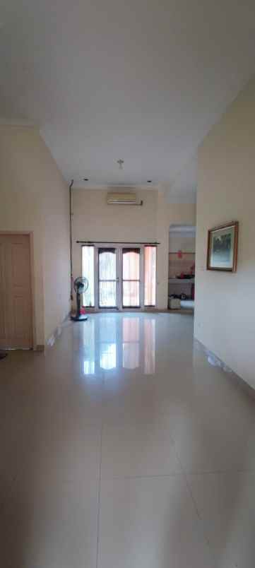 rumah semi furnished di pusat kota jambi