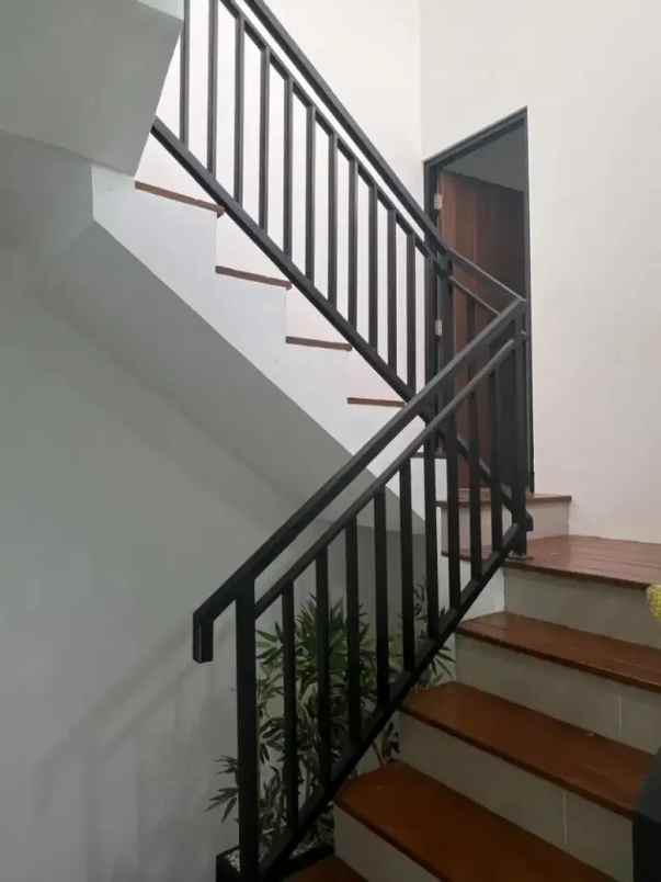 rumah sewa pondok aren langka ada rooftop