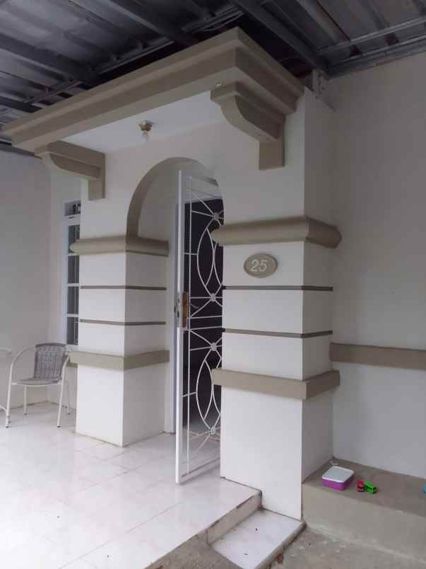 rumah siap huni 4 kamar tidur victoria sentul city