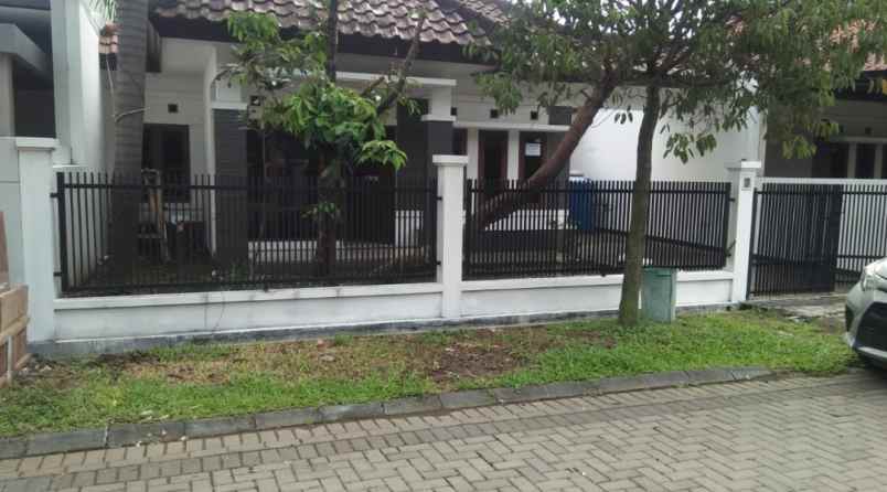 rumah siap huni di batununggal estate bandung