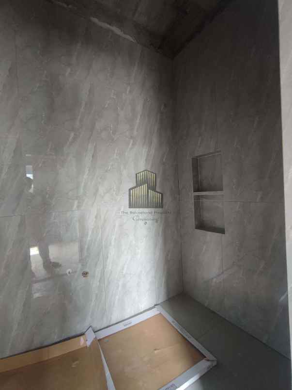 rumah siap huni di cluster tlaga bodas semarang