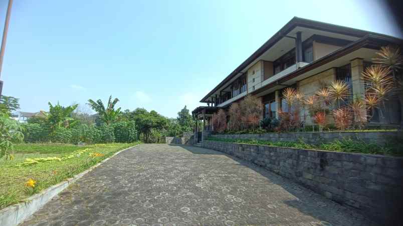 rumah siap huni mewah setiabudi regency bandung utara