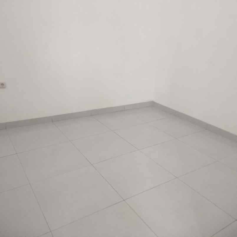 rumah siap huni murah dekat terminal pondok cabe