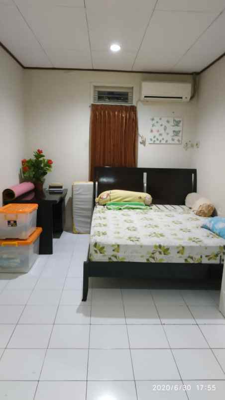 rumah siap huni strategis sektor 7b gd serpong