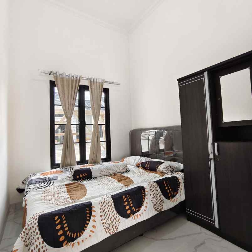 rumah strategit dekat dengan kawasan bisnis di setu