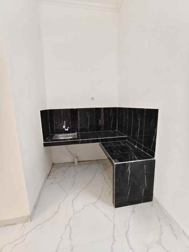 rumah strategit dekat dengan kawasan bisnis di setu