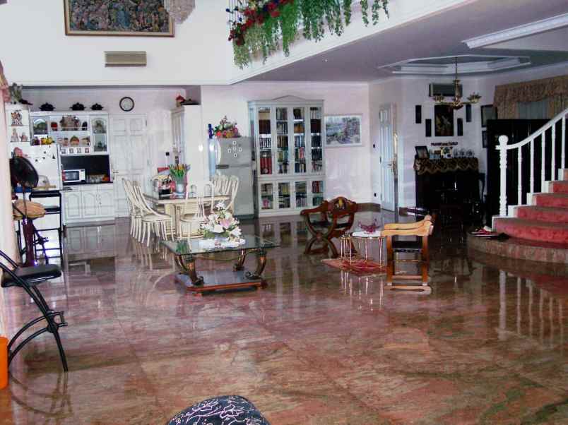 rumah villa cinereas