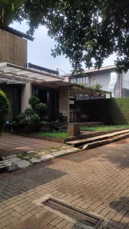 rumah villa hijau depok