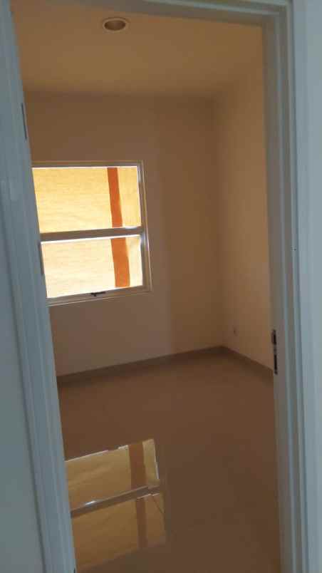 sewa rumah cluster bahana suvarna sutera tangerang