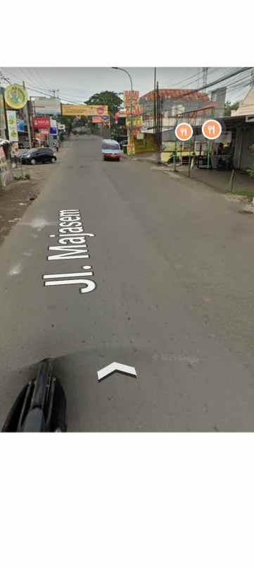 tanah dan bangunan area komersil