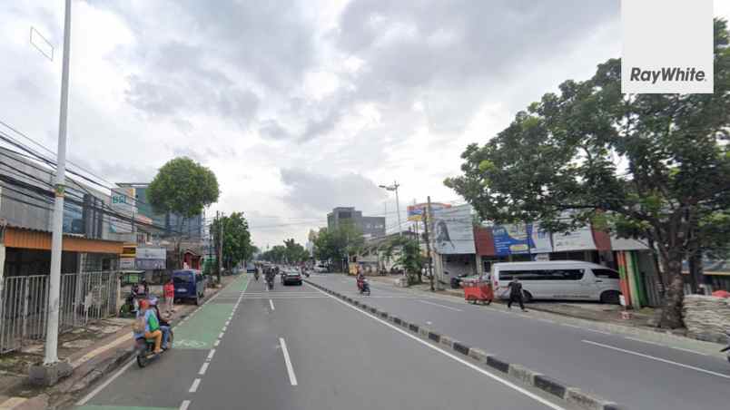 tanah jl dewi sartika raya cawang lt 1136 m2 strategis