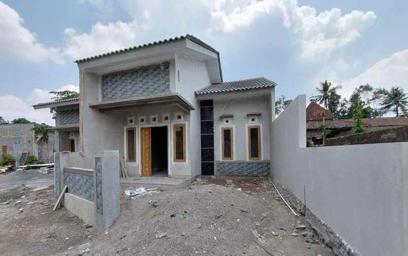 terbaru rumah modern dekat sekolah budi mulia ngemplak